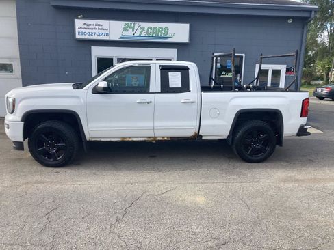 Used 2017 GMC Sierra 1500 SLE w/ SLE Value Package AWD/4WD image 4