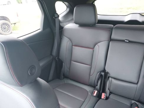 Used 2023 Chevrolet Blazer RS w/ Enhanced Convenience Package FWD image 12