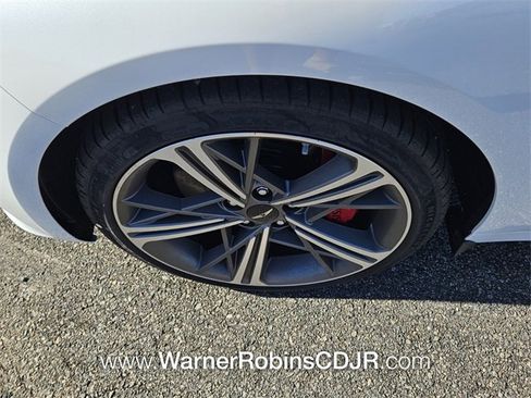 Used 2025 Genesis G70 3.3T Advanced w/ Sport Prestige Package image 19