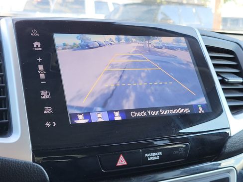 Used 2018 Honda Ridgeline RTL-E image 22