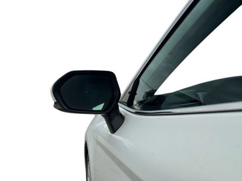 Used 2023 Toyota Camry SE FWD image 19