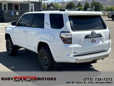 Used 2023 Toyota 4Runner TRD Off-Road Premium w/ Moonroof Package AWD/4WD image 5
