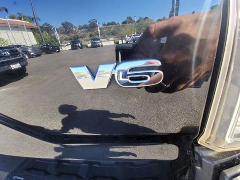 Used 2022 Toyota Tacoma TRD Sport w/ Technology Package image 30