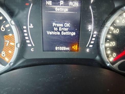 Used 2020 Jeep Renegade Latitude w/ Cold Weather Group FWD image 21