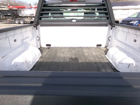 Used 2020 Ford Ranger XL w/ Equipment Group 101A Mid image 11