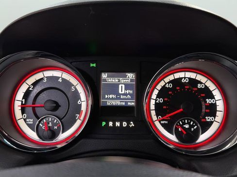 Used 2016 Dodge Grand Caravan SXT w/ Rear Park Assist Package image 29