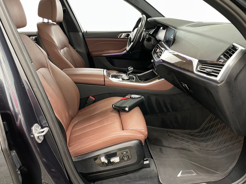 Used 2022 BMW X5 xDrive40i w/ M Sport Package AWD/4WD image 35