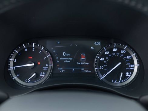 Used 2021 Toyota Highlander XLE AWD/4WD image 34
