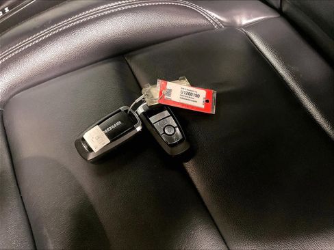 Used 2025 Ford Bronco Outer Banks image 29