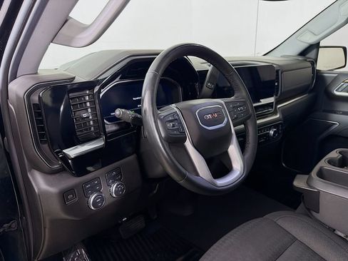 Used 2023 GMC Sierra 1500 Elevation w/ X31 Off-Road Package AWD/4WD image 10