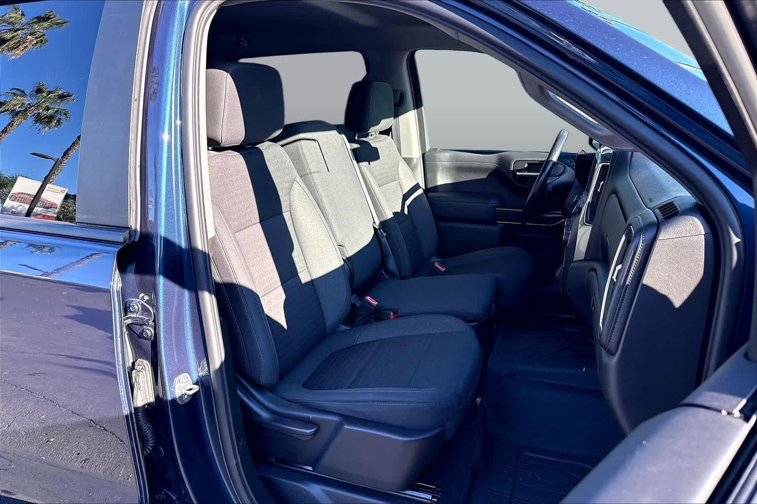 Used 2021 Chevrolet Silverado 1500 RST w/ Bed Protection Package RWD image 8