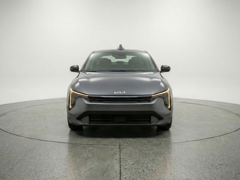 Used 2025 Kia K4 LXS image 2