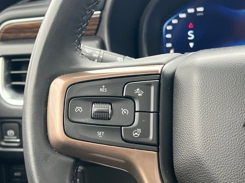 Used 2024 Chevrolet Suburban High Country w/ Premium Package 2 image 37