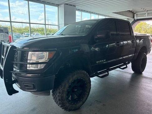 Used 2017 Nissan Titan S AWD/4WD image 2