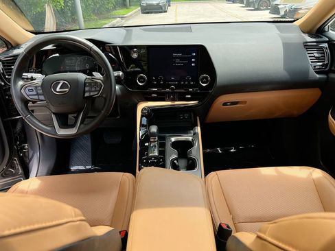 Certified 2025 Lexus NX 250 FWD w/ Accessory Package (2T) image 20