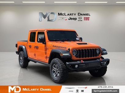 New 2025 Jeep Gladiator Mojave w/ Steel Bumper Group