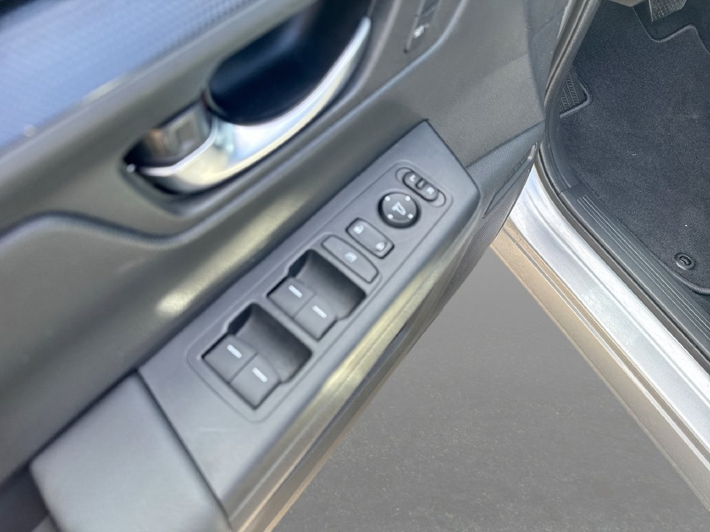 Used 2024 Honda CR-V Sport-L image 11