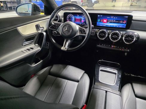 Used 2025 Mercedes-Benz CLA 250 4MATIC image 19