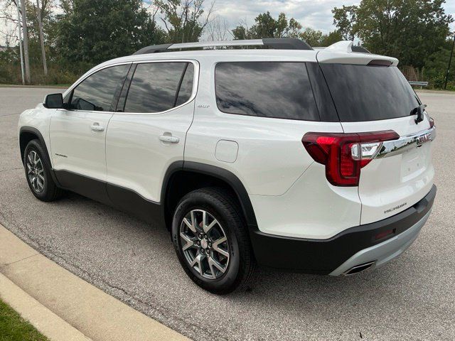 Used 2023 GMC Acadia SLT w/ Preferred Package FWD image 4