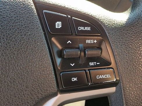 Used 2017 Hyundai Tucson SE AWD/4WD image 21