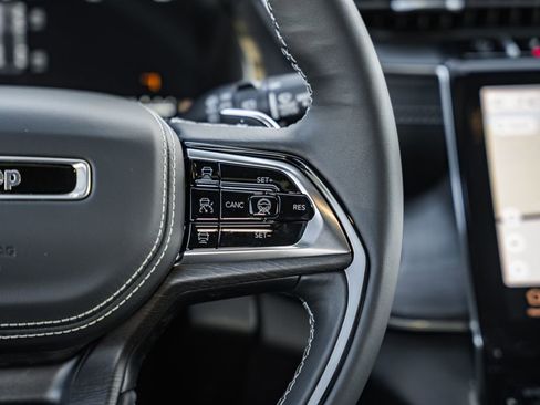 New 2025 Jeep Grand Cherokee Overland w/ Adv Protech Group III image 26