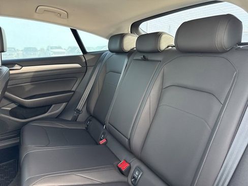 Used 2019 Volkswagen Arteon SE image 11