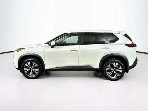 Used 2023 Nissan Rogue SV FWD image 4