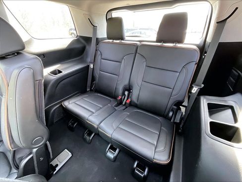 Used 2023 GMC Acadia AT4 w/ Preferred Package AWD/4WD image 16