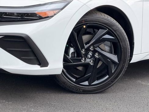 New 2026 Hyundai Elantra Sport FWD image 31