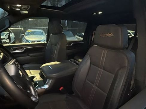 Used 2024 Chevrolet Silverado 2500 High Country w/ High Country Premium Package image 30