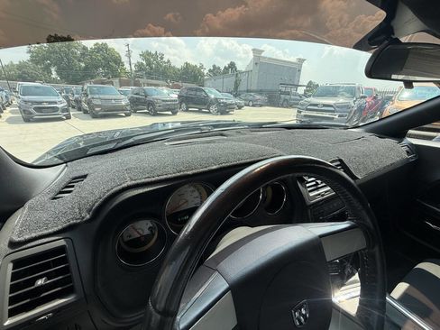 Used 2009 Dodge Challenger R/T w/ Sound Group image 15