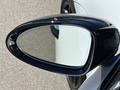 Used 2025 Porsche Macan GTS image 9