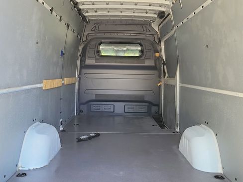 Used 2023 Mercedes-Benz Sprinter 2500 image 16