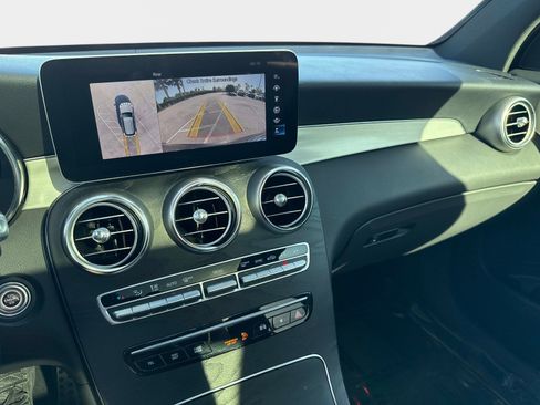 Used 2022 Mercedes-Benz GLC 300 image 24