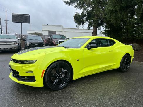 Used 2020 Chevrolet Camaro SS RWD image 1