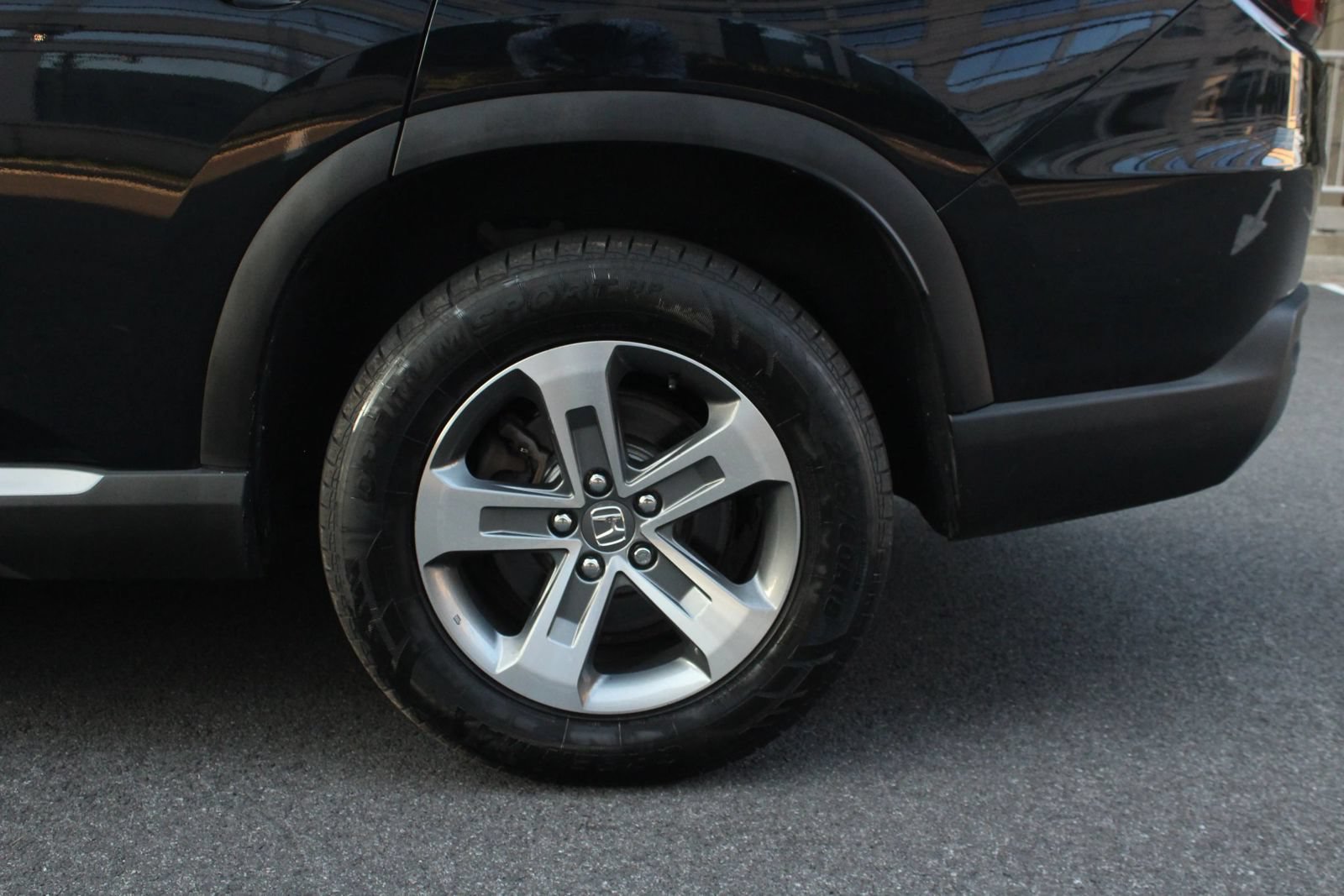 Used 2024 Honda Pilot EX-L image 10