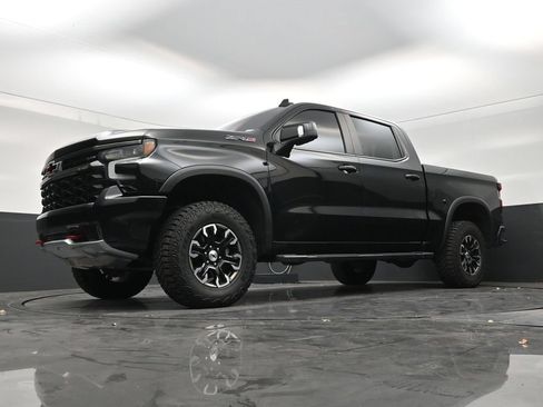 Used 2024 Chevrolet Silverado 1500 ZR2 w/ Technology Package AWD/4WD image 20