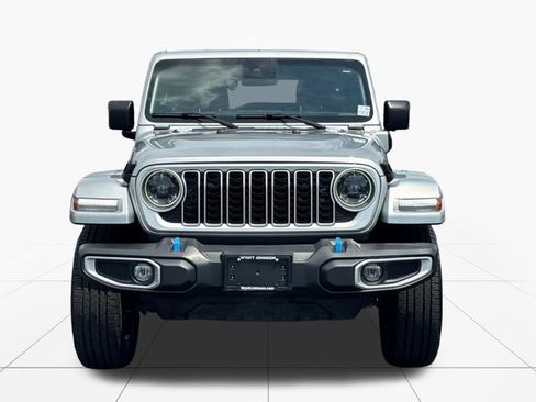 Used 2024 Jeep Wrangler Unlimited Sahara AWD/4WD image 9