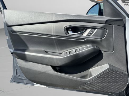 Used 2023 Honda Accord EX-L image 16