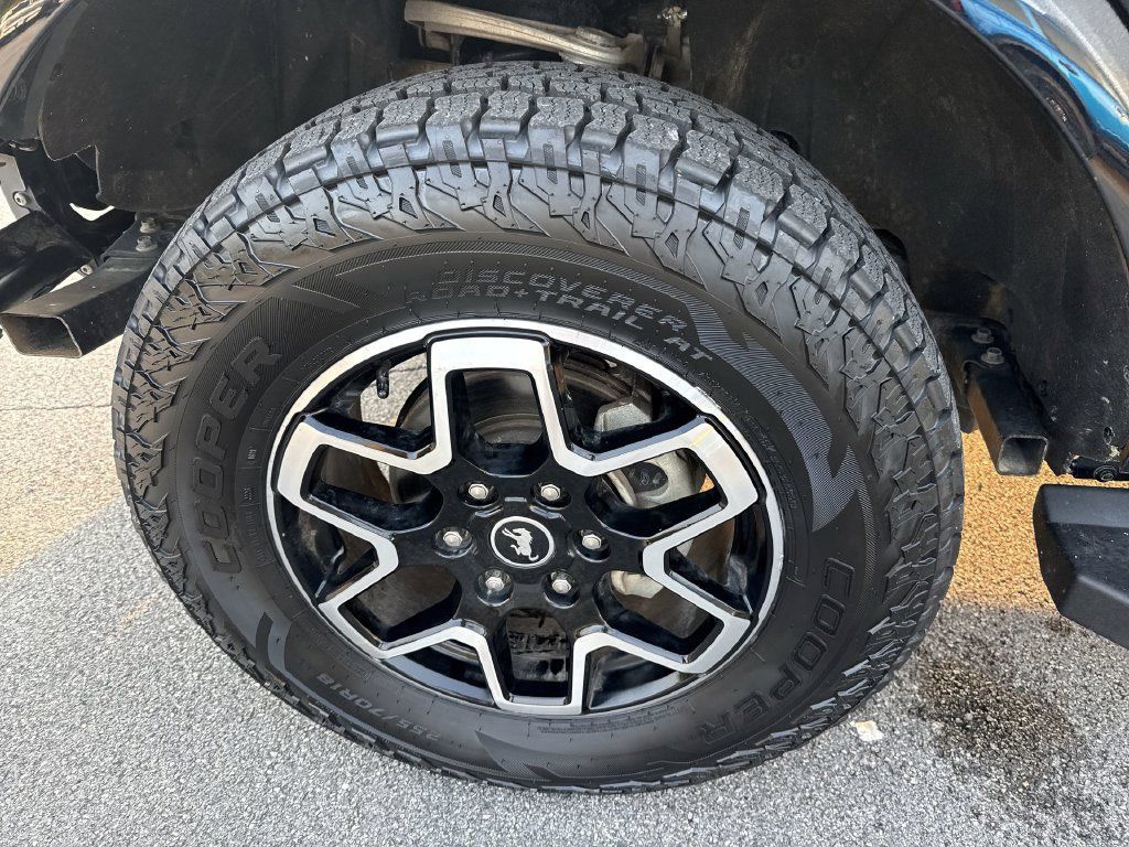 Used 2024 Ford Bronco Outer Banks AWD/4WD image 8