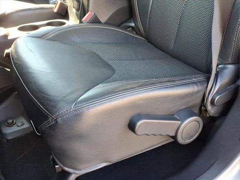 Used 2017 Jeep Wrangler 75th Anniversary image 17