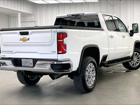 Certified 2024 Chevrolet Silverado 3500 LTZ w/ LTZ Plus Package AWD/4WD image 12