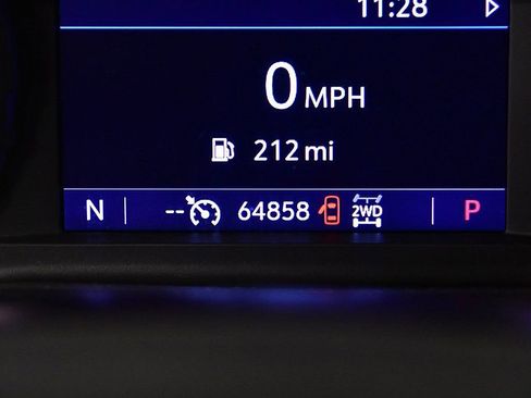 Used 2021 Chevrolet Silverado 1500 LT image 18