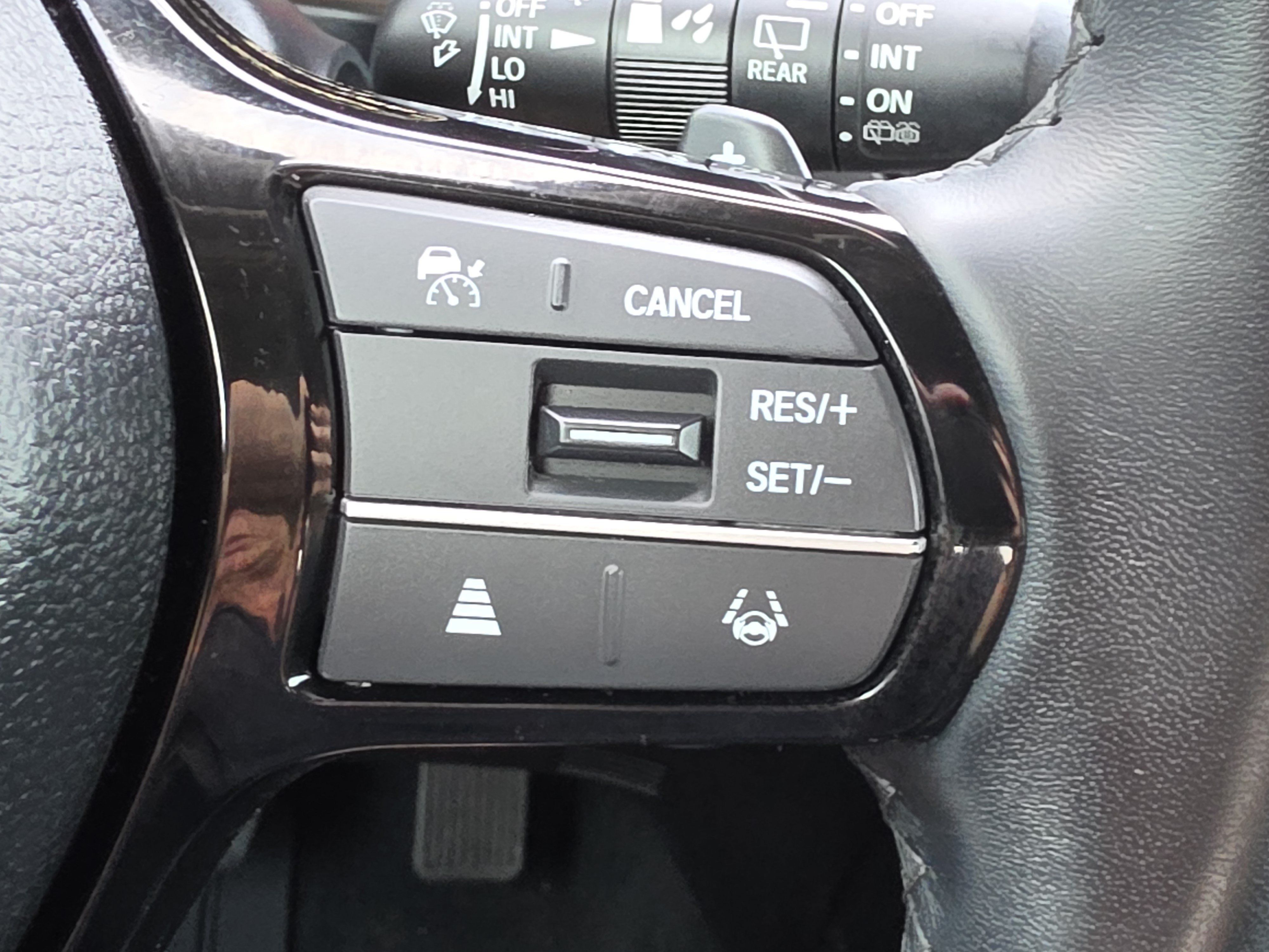 Used 2025 Honda Pilot EX-L image 17