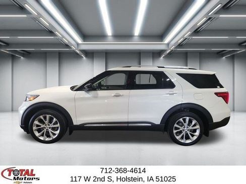 Used 2023 Ford Explorer Platinum w/ Technology Package AWD/4WD image 5