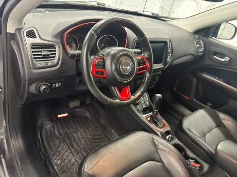 Used 2017 Jeep Compass Trailhawk w/ Leather Interior Group AWD/4WD image 52