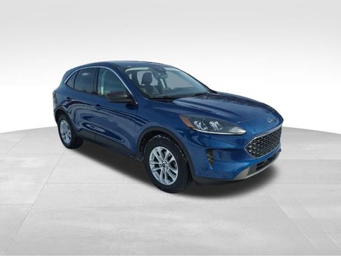 Used 2022 Ford Escape SE w/ Cold Weather Package image 3