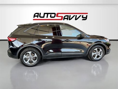 Used 2025 Ford Escape ST-Line image 8