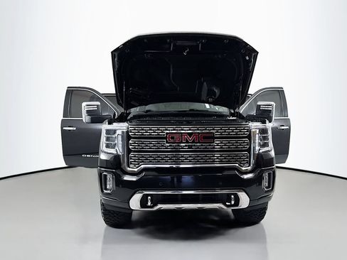 Used 2022 GMC Sierra 3500 Denali w/ Denali Black Diamond Edition AWD/4WD image 23