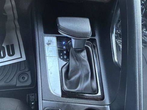 Used 2021 Hyundai Elantra SEL FWD image 36